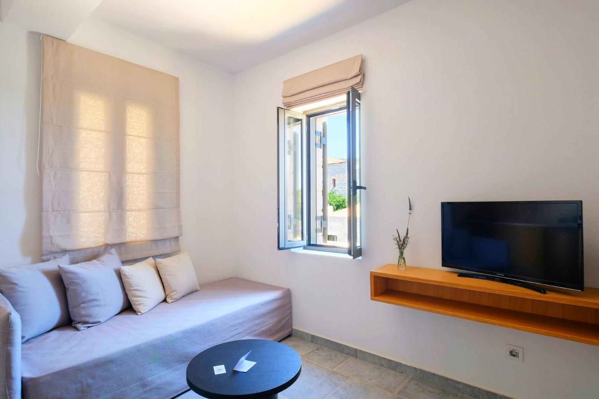 Margo Beach Hotel Gythio Bagian luar foto