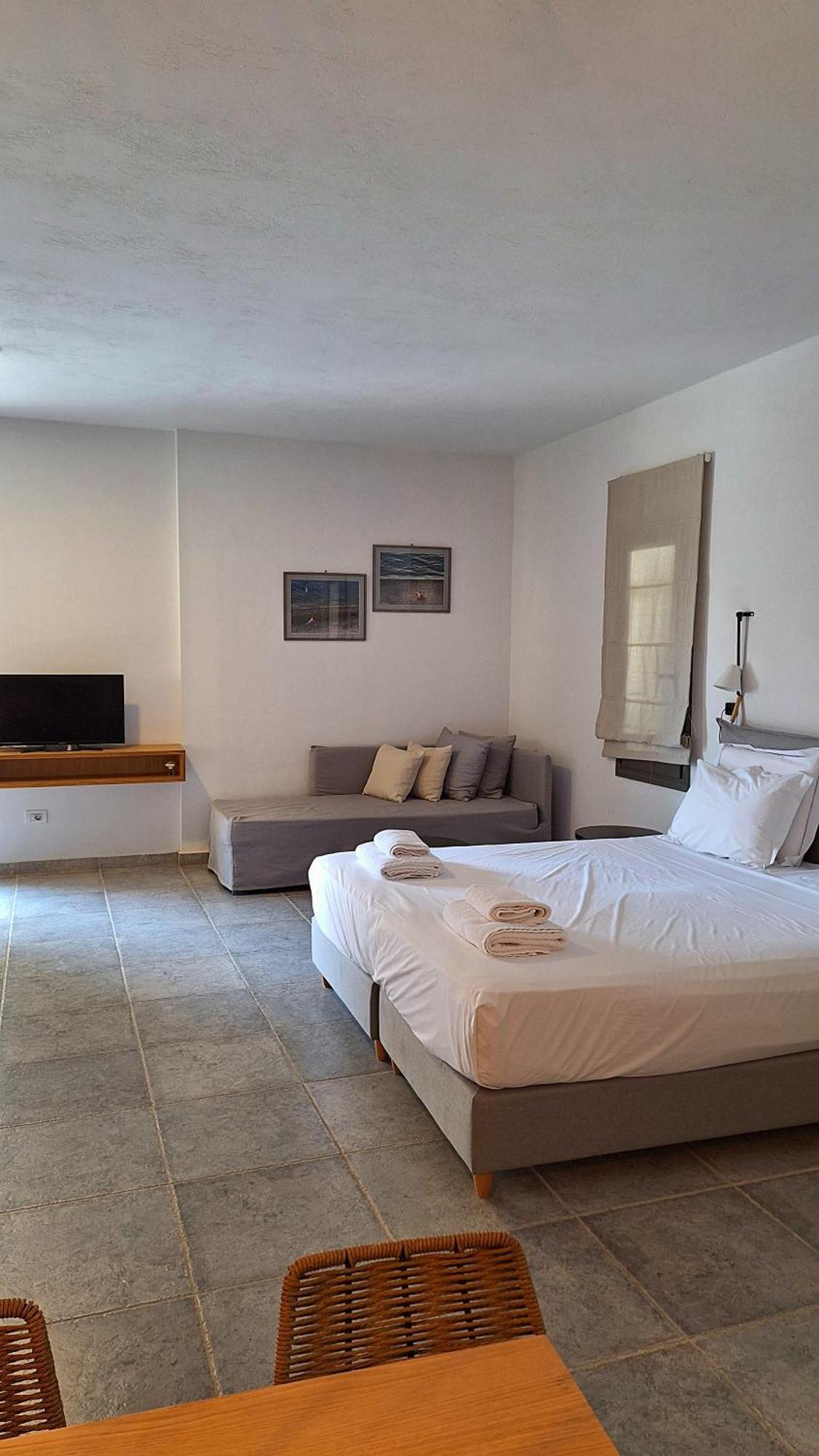 Margo Beach Hotel Gythio Bagian luar foto
